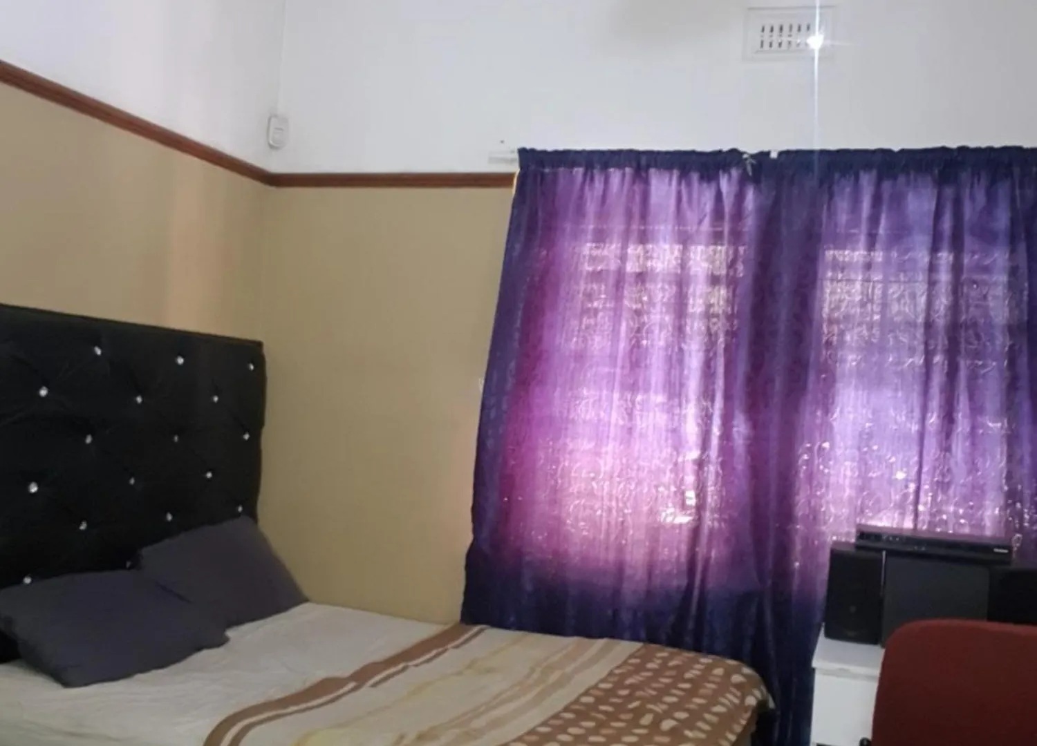Room Parow, Cape Town Homestay